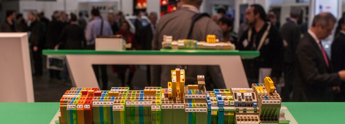 Foto auf Hannovermesse: komplexe elektrische Geräte